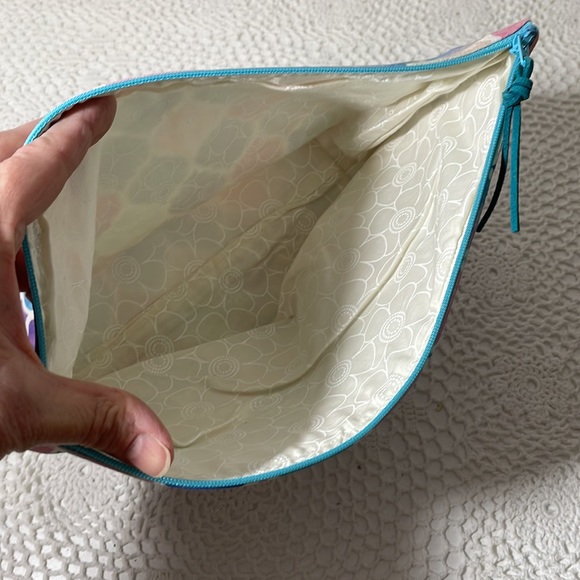 Mrs Brown’s Bags Large makeup/toiletries bag NEW - Picture 7 of 7